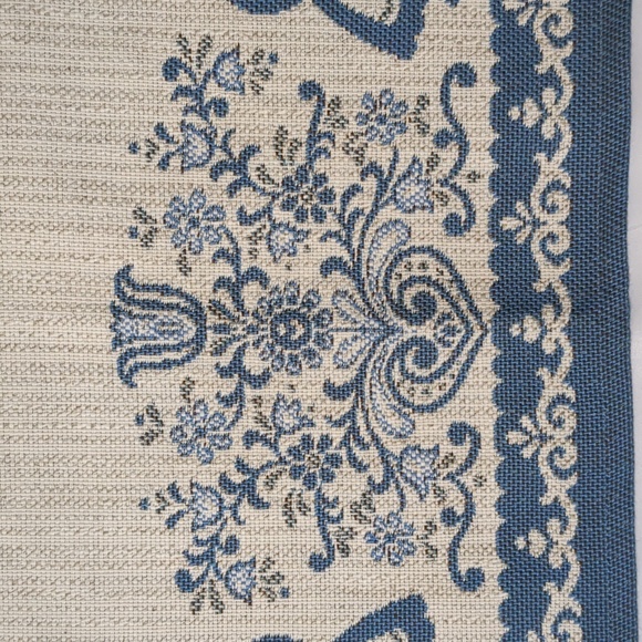 Folk Design Blue & Cream Tablecloth 32" x 32" - Picture 5 of 7